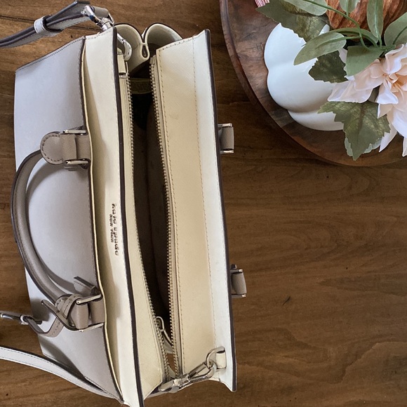 Kate Spade gray/white two toned crossbody - Picture 3 of 5